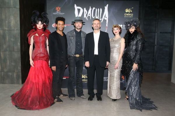 dracula (2)