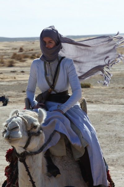 Queen of the desert (2)