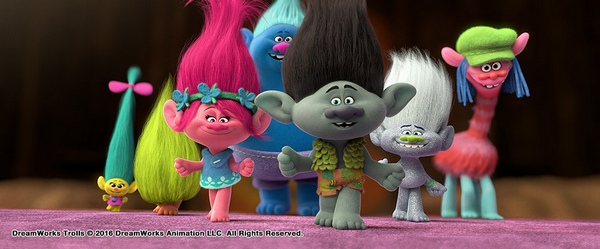 TROLLS (8)