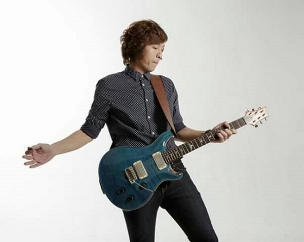 Exclusive Guitar  (1)