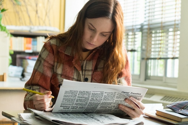 Brie Larson as "Jeannette Walls" in THE GLASS CASTLE. Photo by Jake Giles Netter.