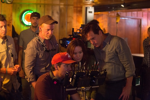 Director Destin Daniel Cretton, Brie Larson and Woody Harrelson on the set of THE GLASS CASTLE. Photo by Jake Giles Netter.