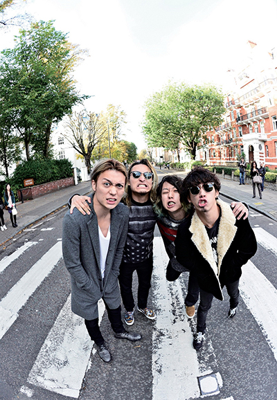 ONE OK ROCK - Official Photo 04